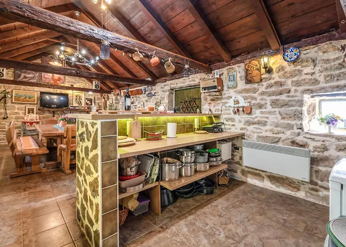 Gorgeous In Benkovac